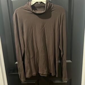 Women’s Turtle Neck Size M